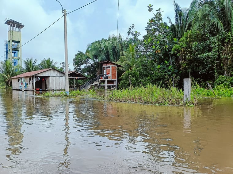 Intense rains and flooding affect over 3,000 children in the Peruvian Ama (5)